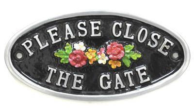 7 of The Best Garden Signs - Please Keep Off The Grass