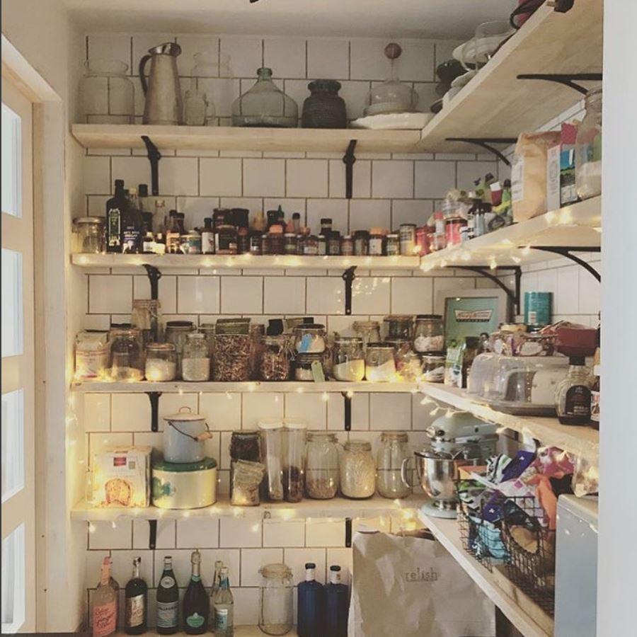 10 Inch Ironbridge Cast Iron Shelf Bracket-9 - 10" Shelf Brackets-Yester Home