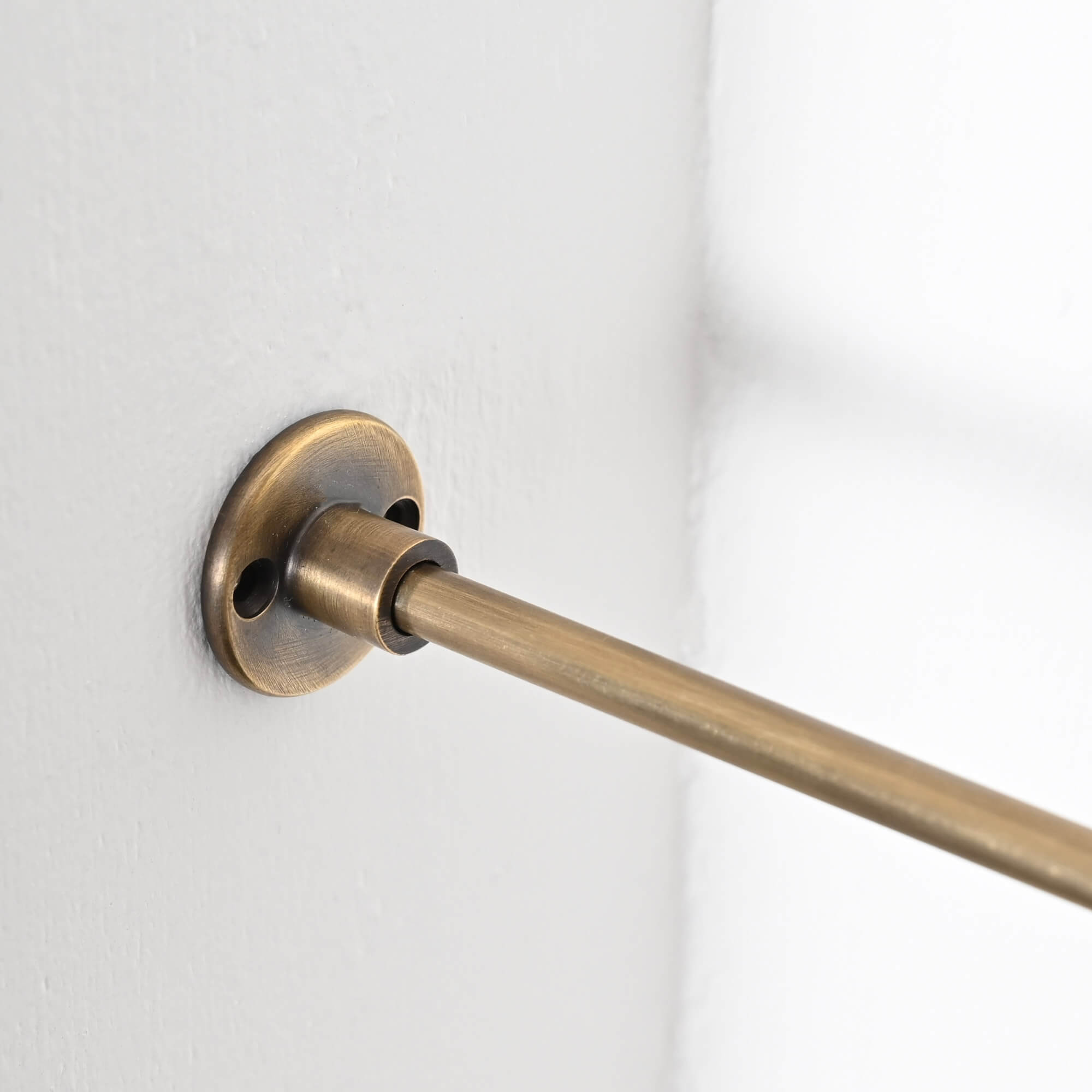 Classic Gallery Shelf Rail | Aged Brass - Gallery Rails - Yester Home - Yester Home