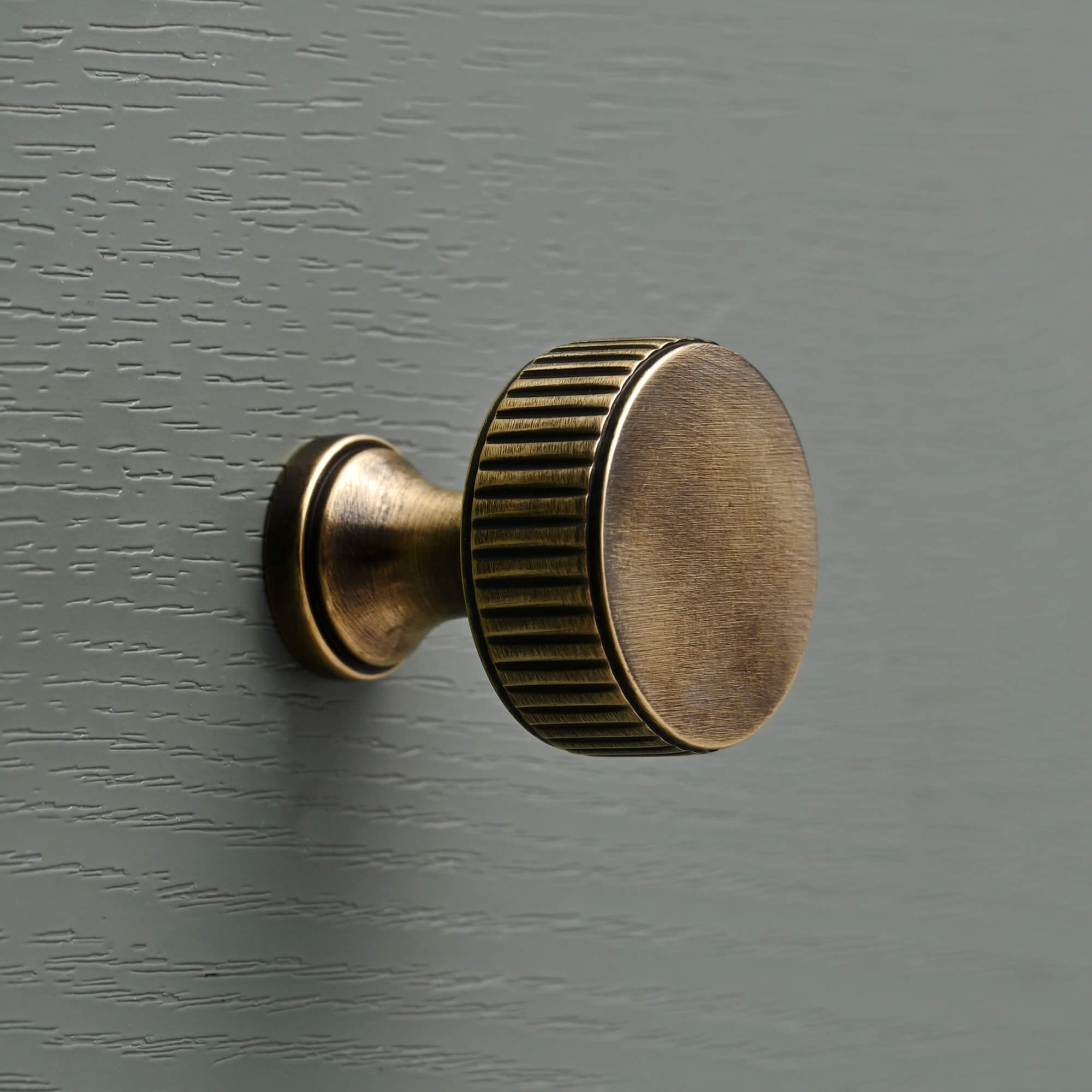 Claverley Cupboard Handles | Aged Brass - Cabinet Handles - Yester Home - Yester Home
