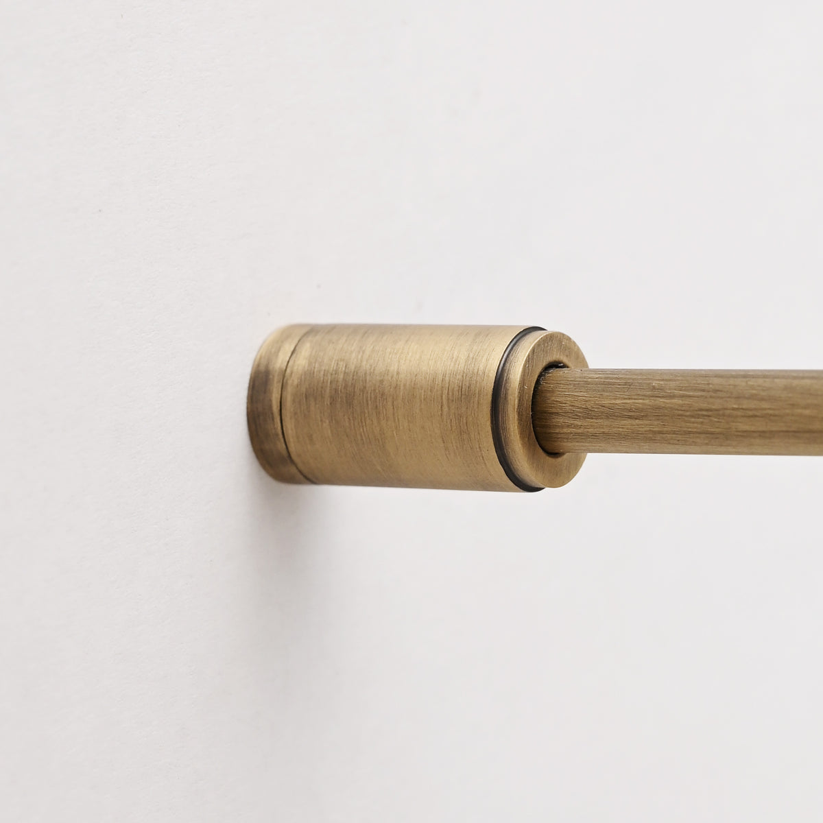Round Bar Gallery Shelf Rail | Aged Brushed Brass - Gallery Rails - Yester Home - Yester Home