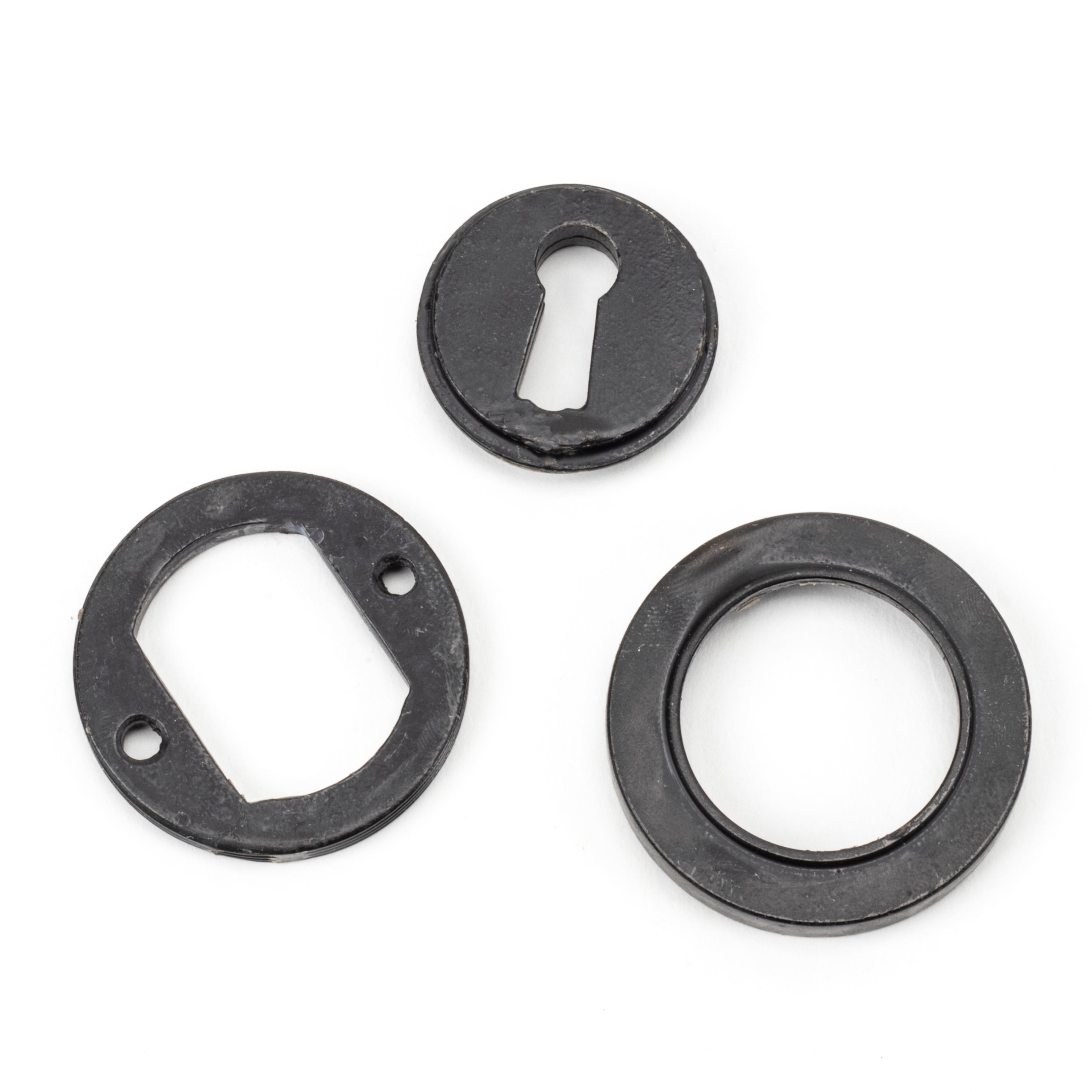 External Beeswax Round Escutcheon (Plain) | From The Anvil-Escutcheons-Yester Home