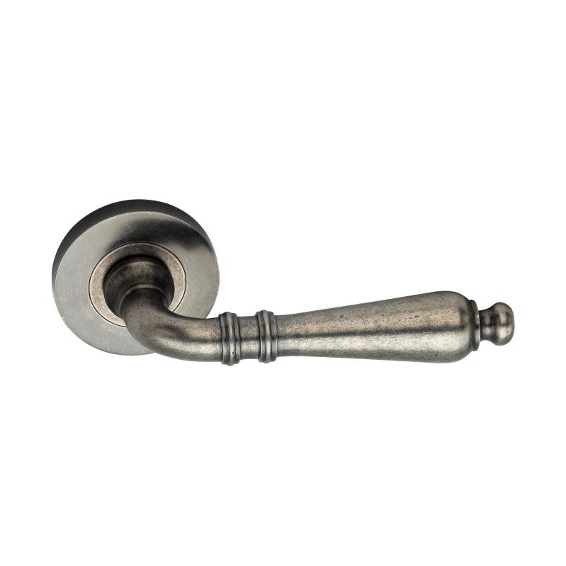 Hazel Lever Door Handle Pewter-Levers on Rose-Yester Home