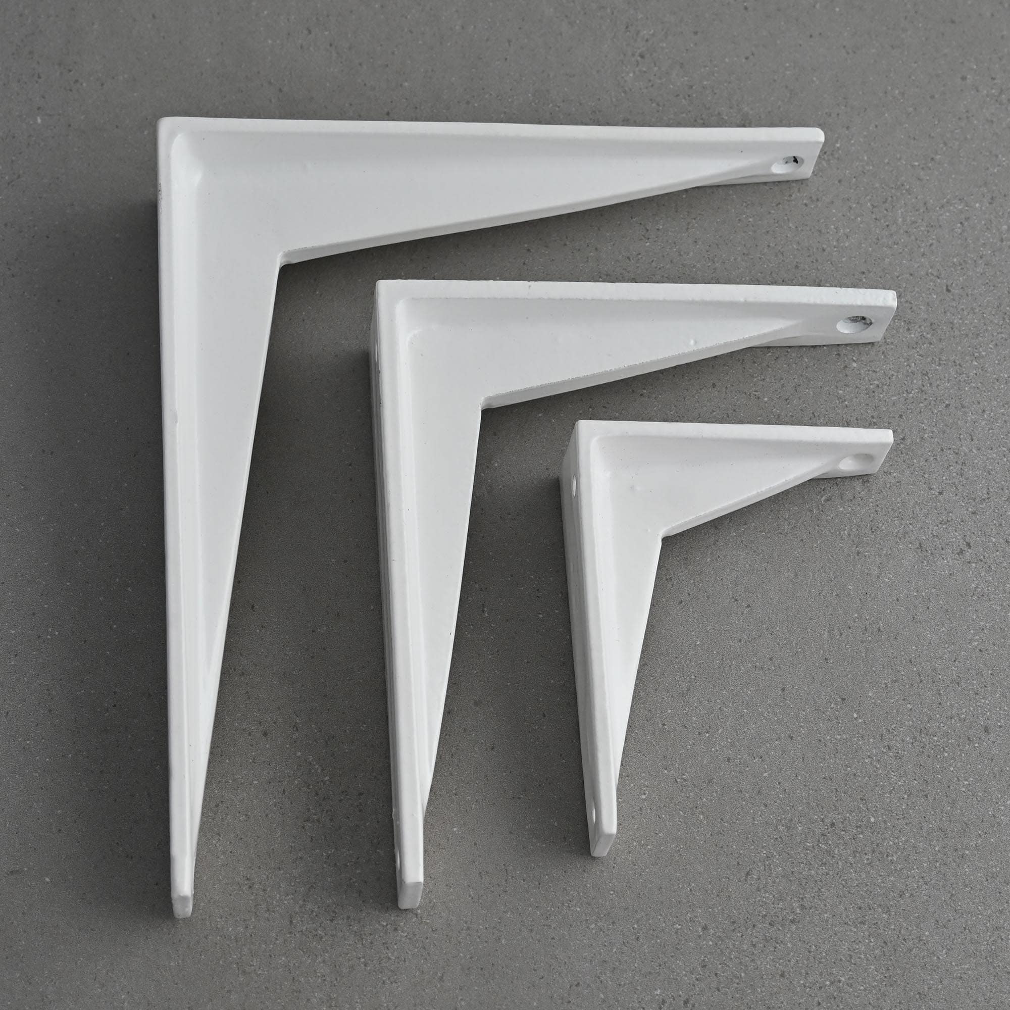 Heritage Cast Iron Shelf Bracket-4 - 6" Shelf Brackets-Yester Home