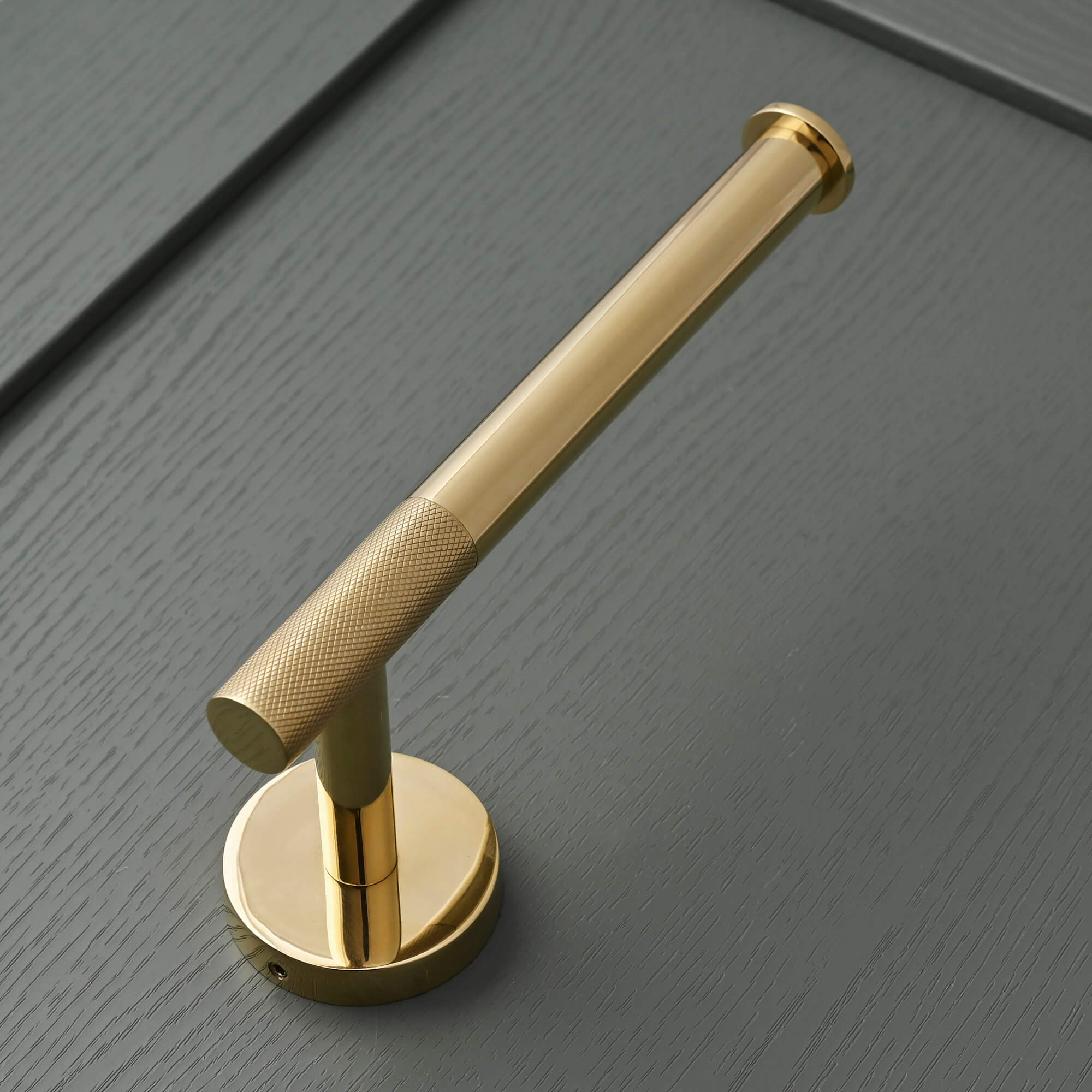 Luxe Knurled Brass Toilet Roll Holder - Toilet Roll Holders - Yester Home - Yester Home