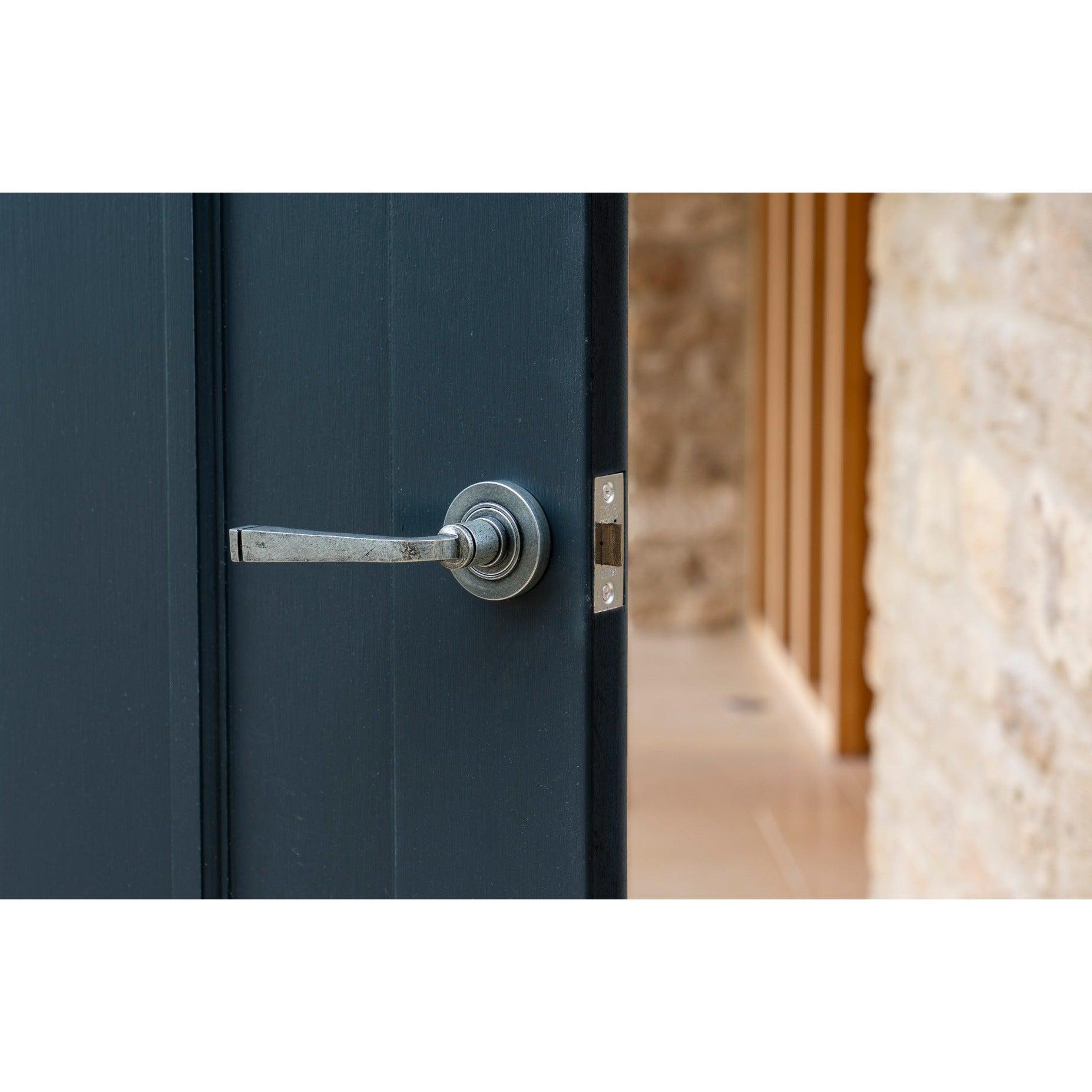 Pewter Avon Round Lever on Rose Set (Plain) - Unsprung | From The Anvil-Concealed-Yester Home