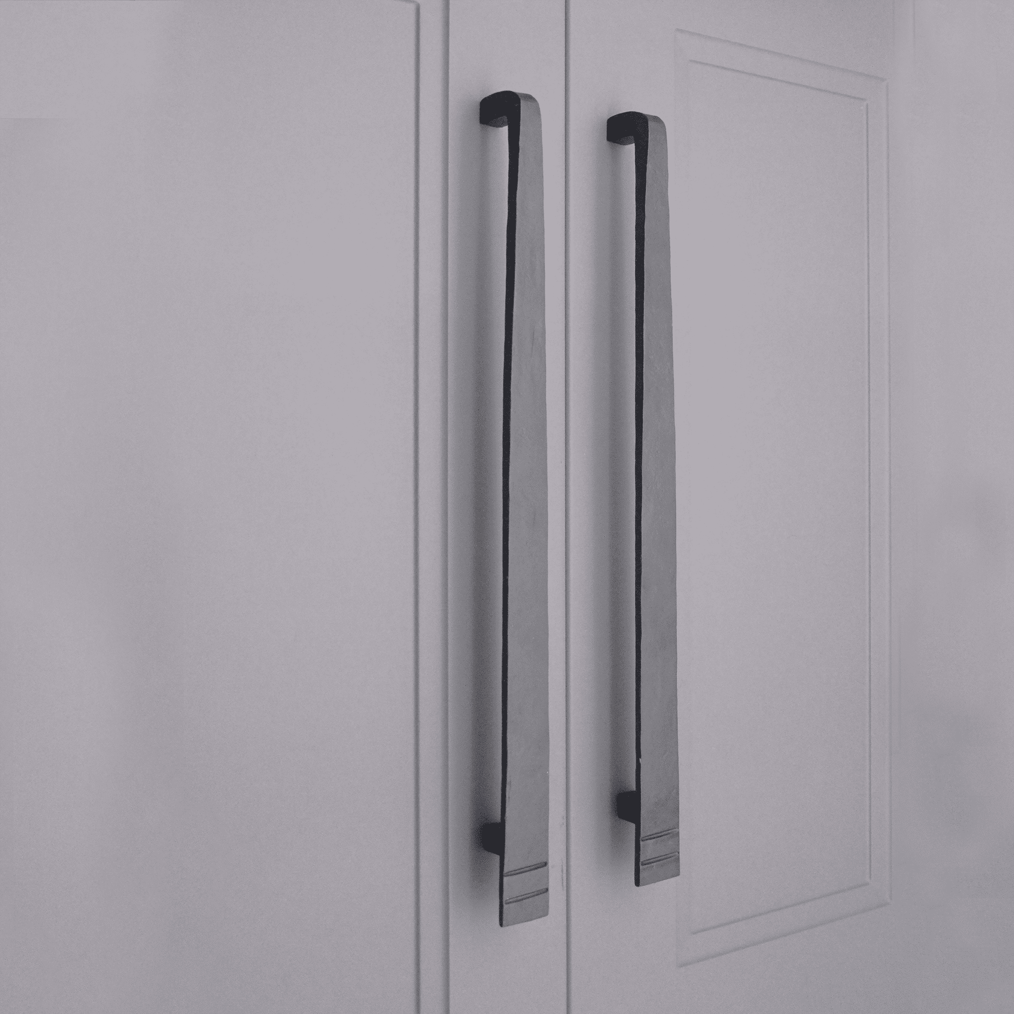 Skeg Pull Handle Large Matt Black-Cabinet Handles-Yester Home