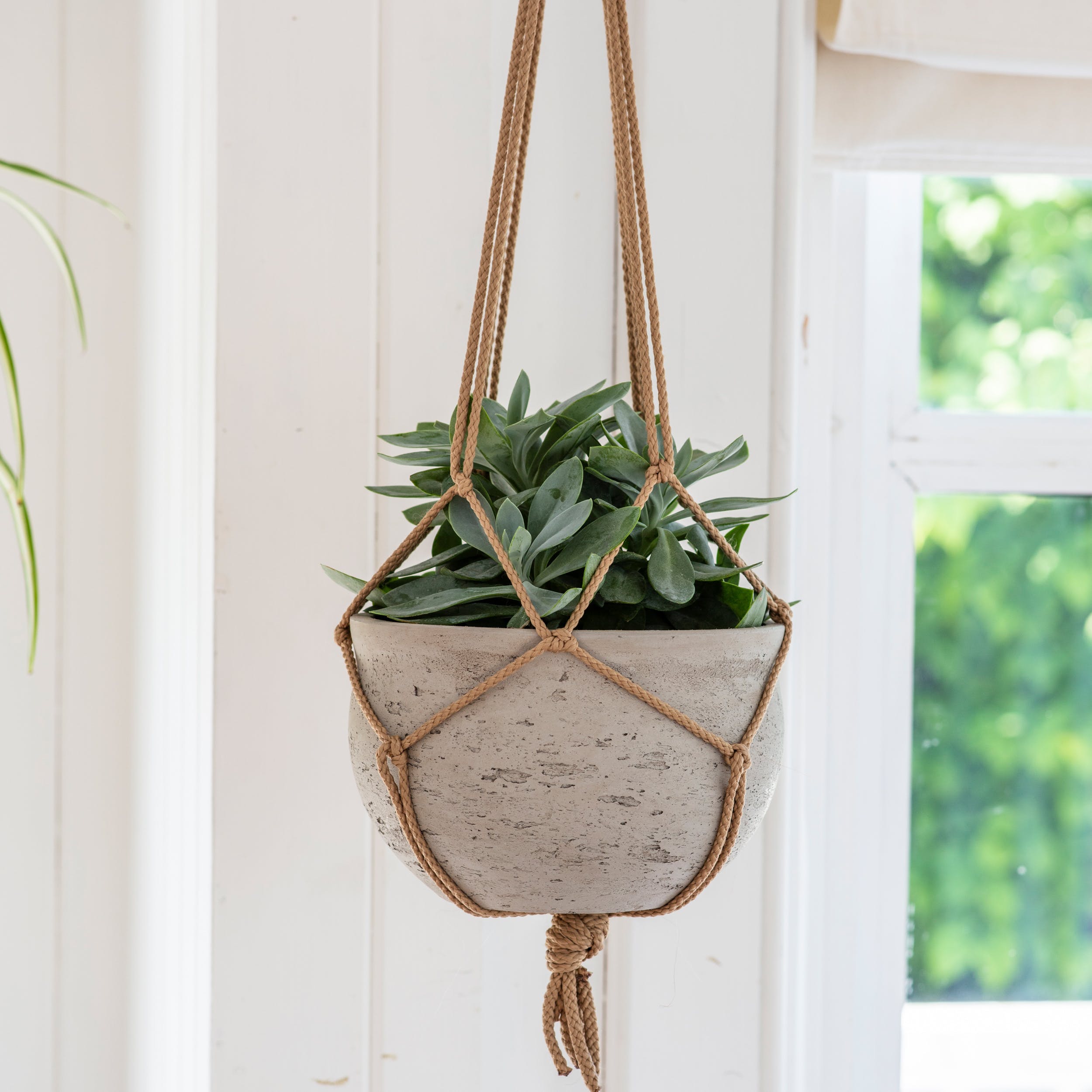 Stratton Hanging Pot Holder Stone Large - Pots & Planters - Garden Trading - Yester Home