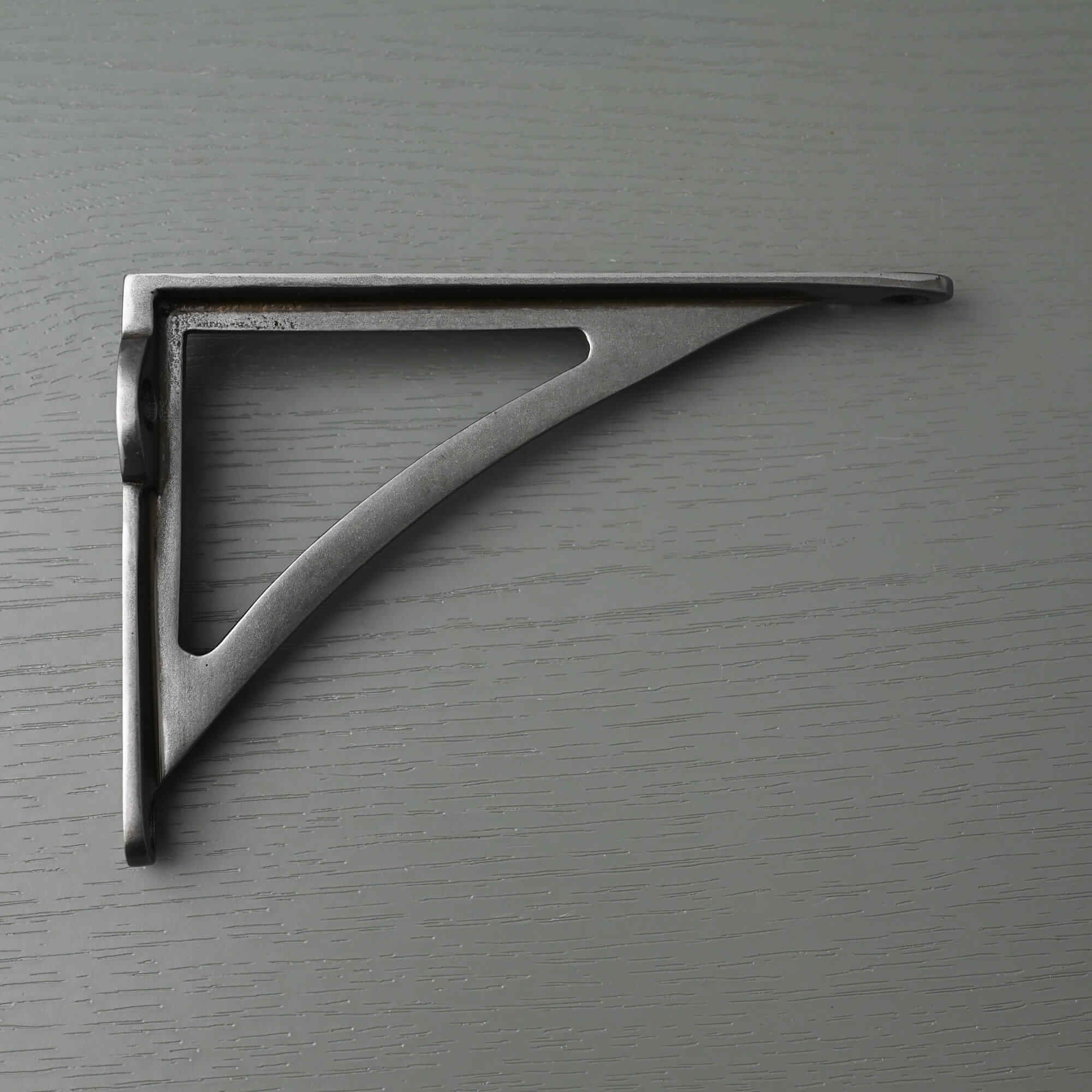 Ironbridge Iron Shelf Brackets | 4.5/6/7/8/10" - Brass Shelf Brackets - Yester Home - Yester Home