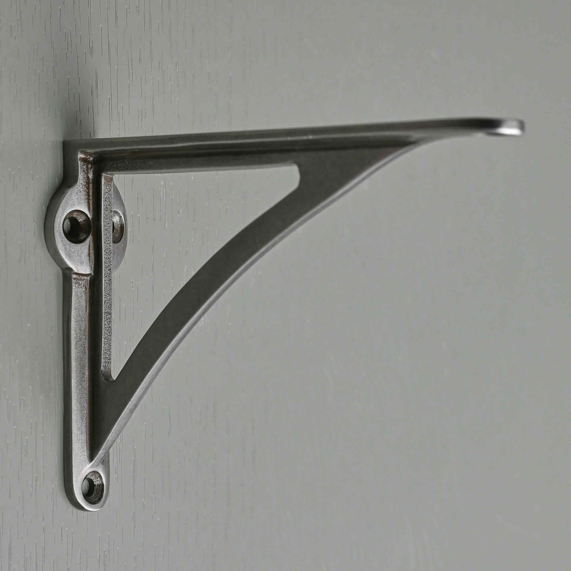 Ironbridge Iron Shelf Brackets | 4.5/6/7/8/10" - Brass Shelf Brackets - Yester Home - Yester Home