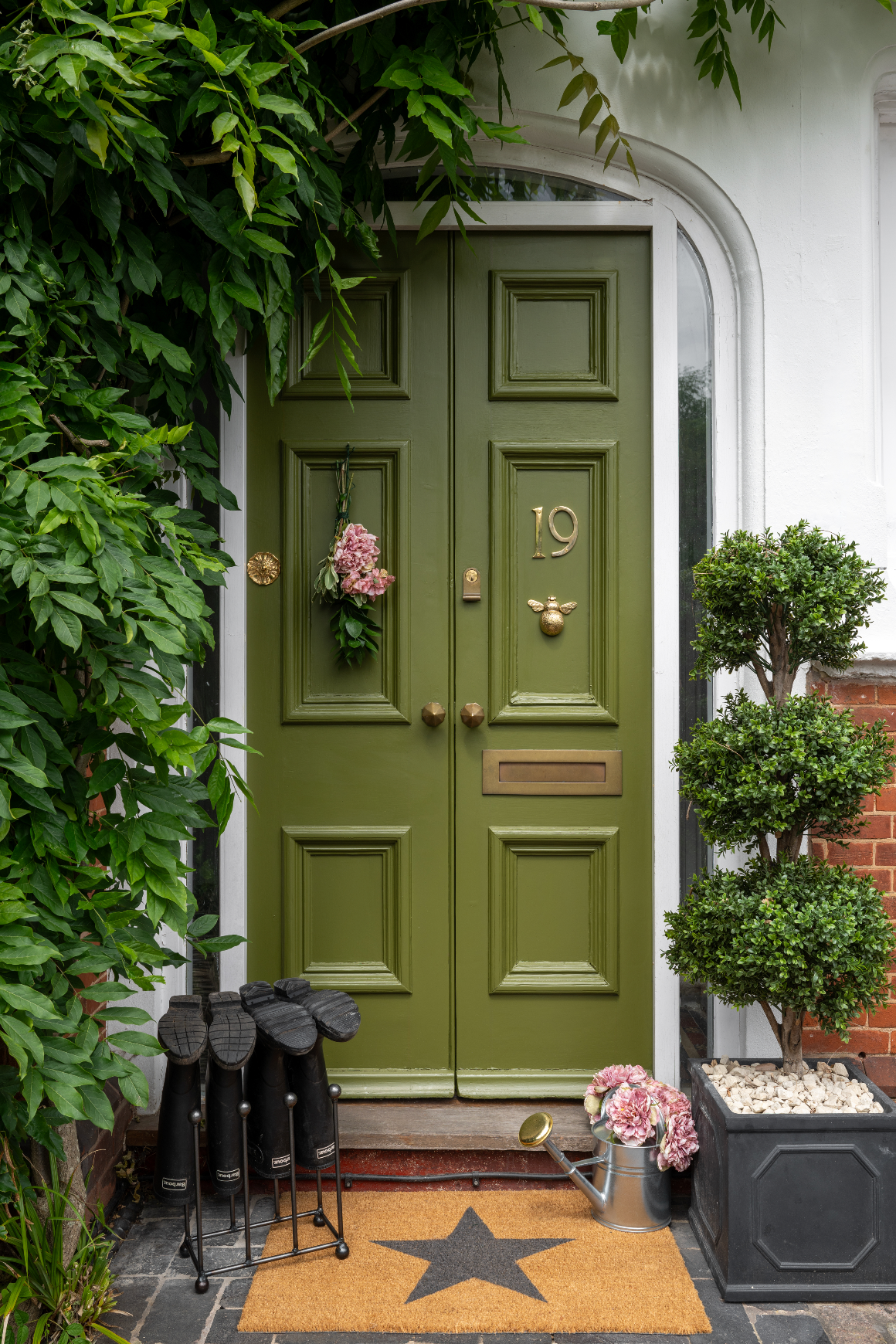 The Curb Appeal Edit: Why First Impressions Matter