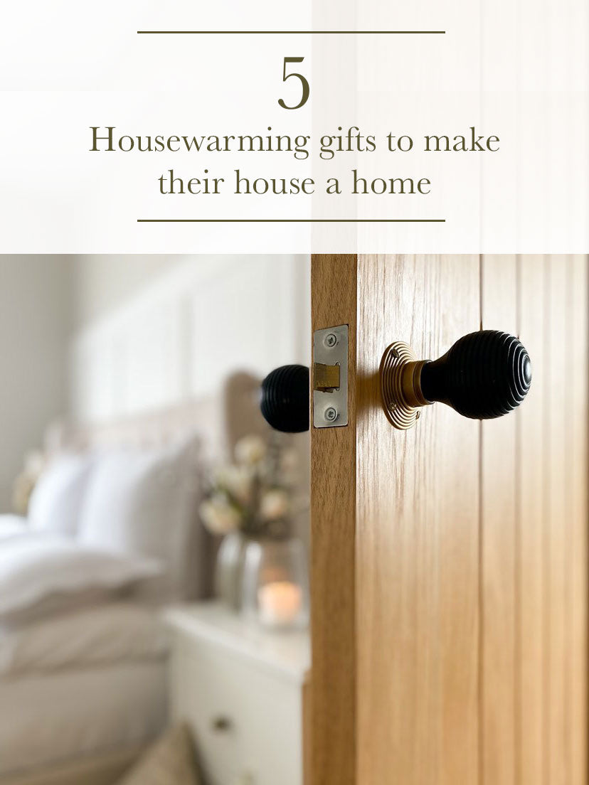 5 Unique Housewarming gifts to make their house a home