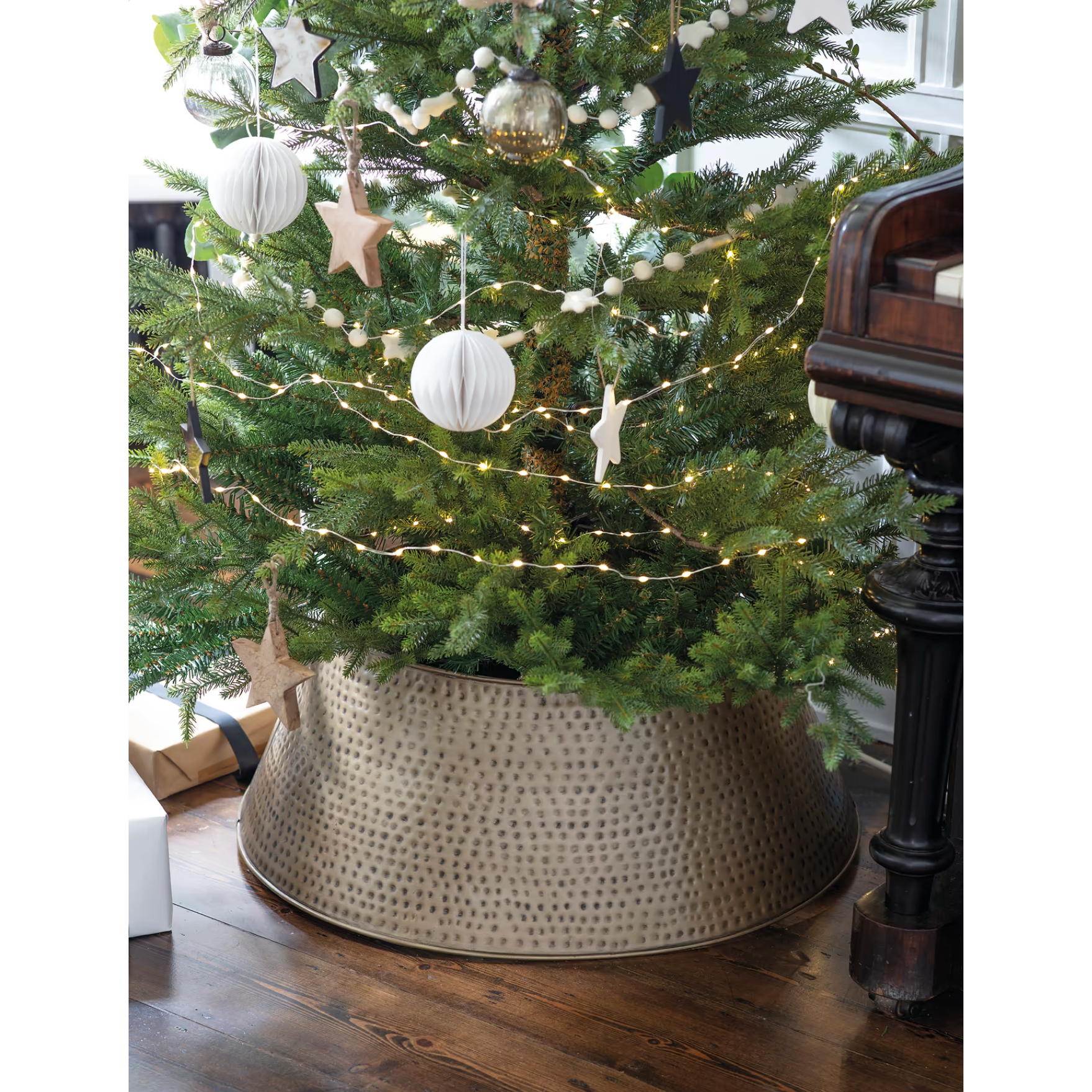 Christmas Tree Skirt Antique Brass - Christmas - Garden Trading - Yester Home