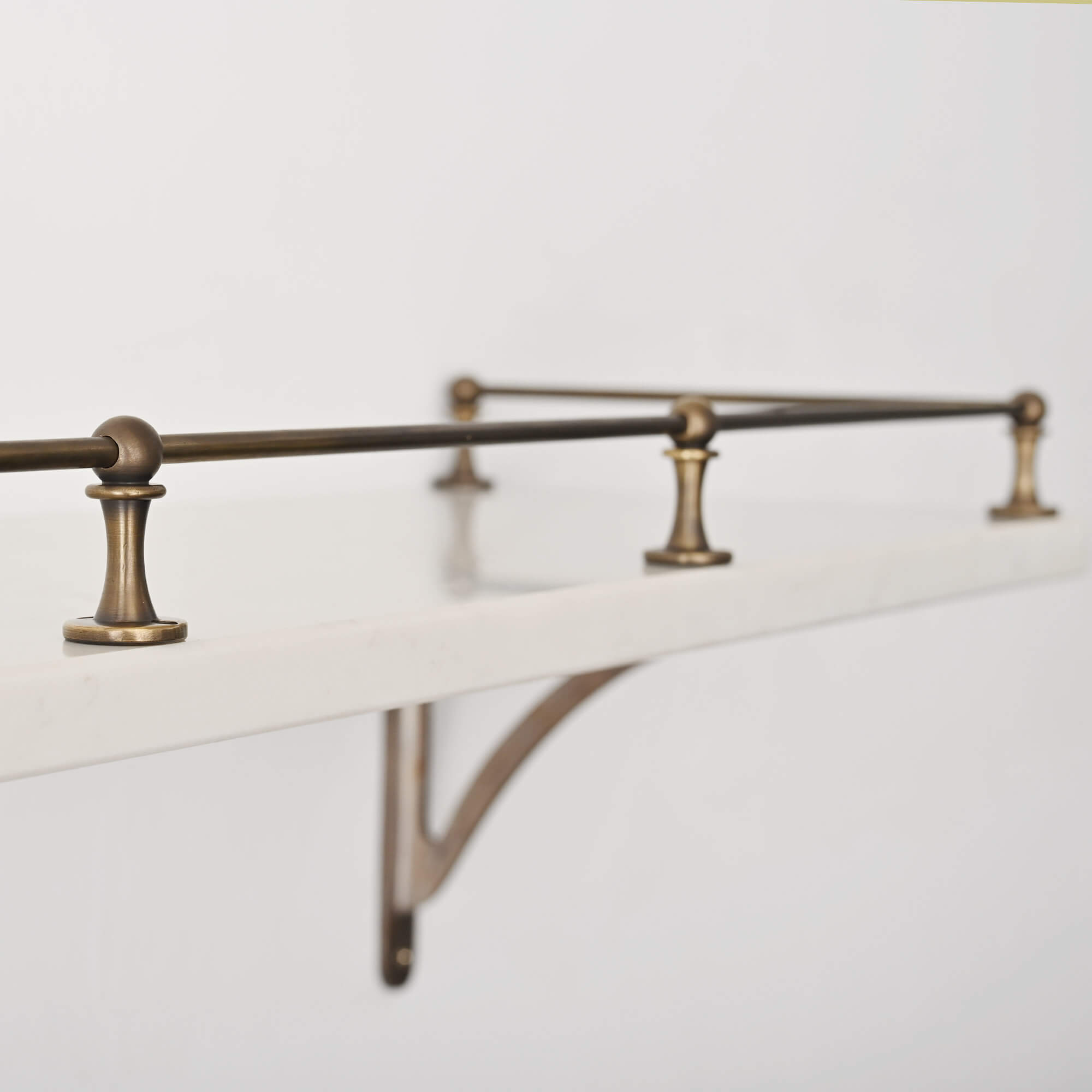 Classic Gallery Shelf Rail | Aged Brass | Yester Home