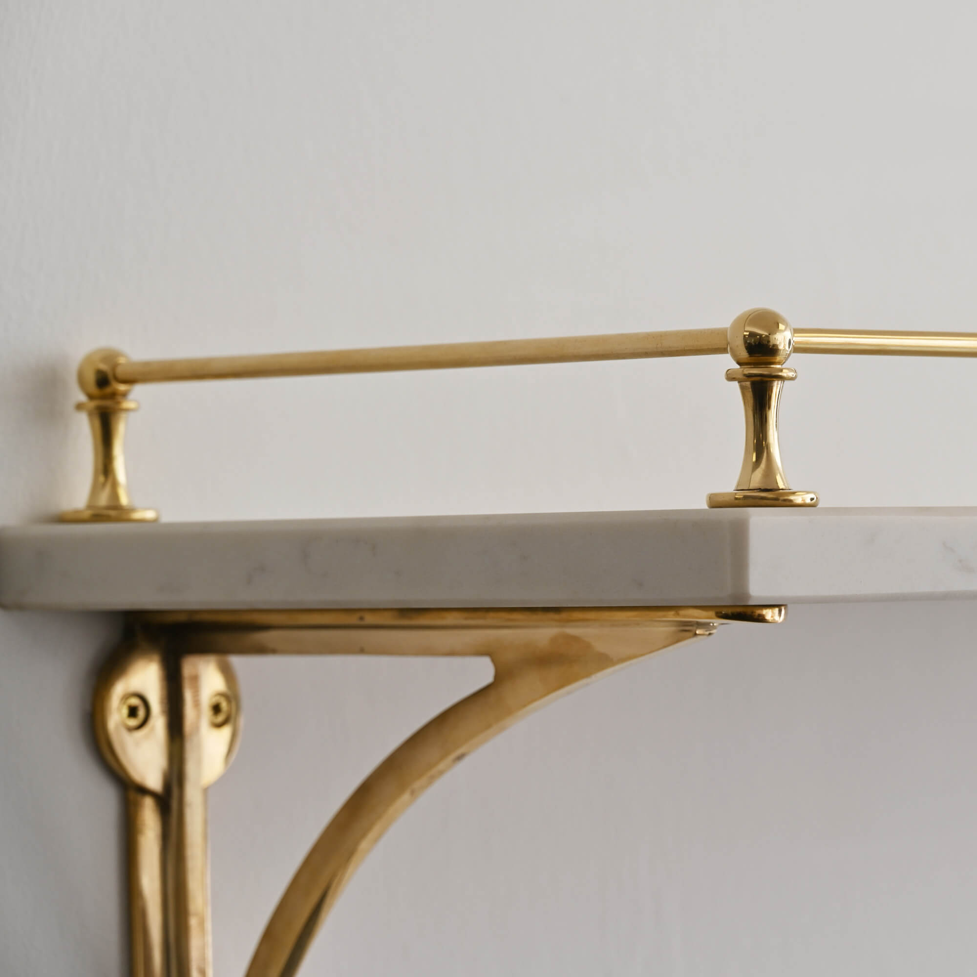 Classic Gallery Shelf Rail | Polished Brass | Yester Home