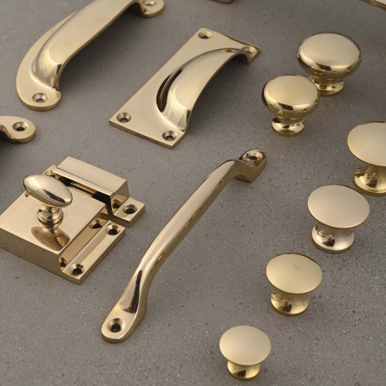 How to CLEAN Furniture HANDLES VERY EASY (Brass, Metal, Bronze