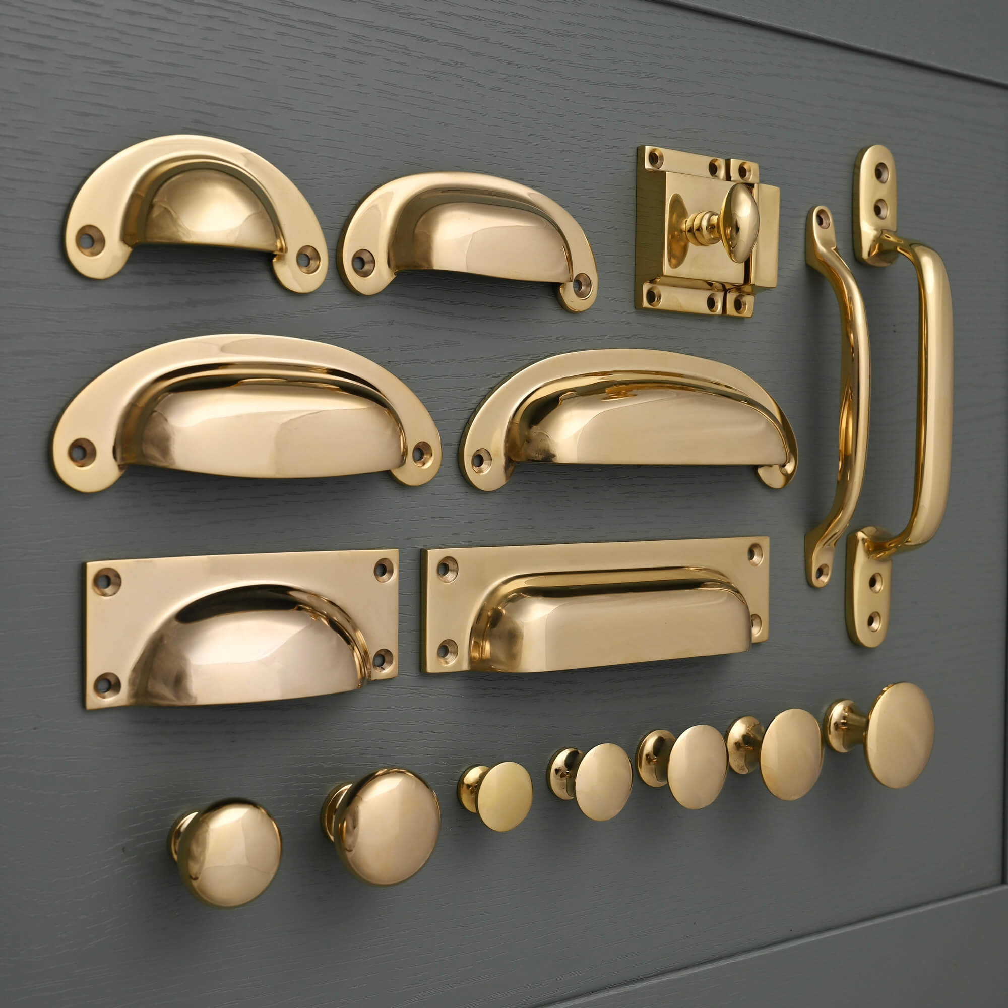 Classic Polished Brass Cupboard Handles – Yester Home Classic Polished Brass Cupboard Handles – Yester Home