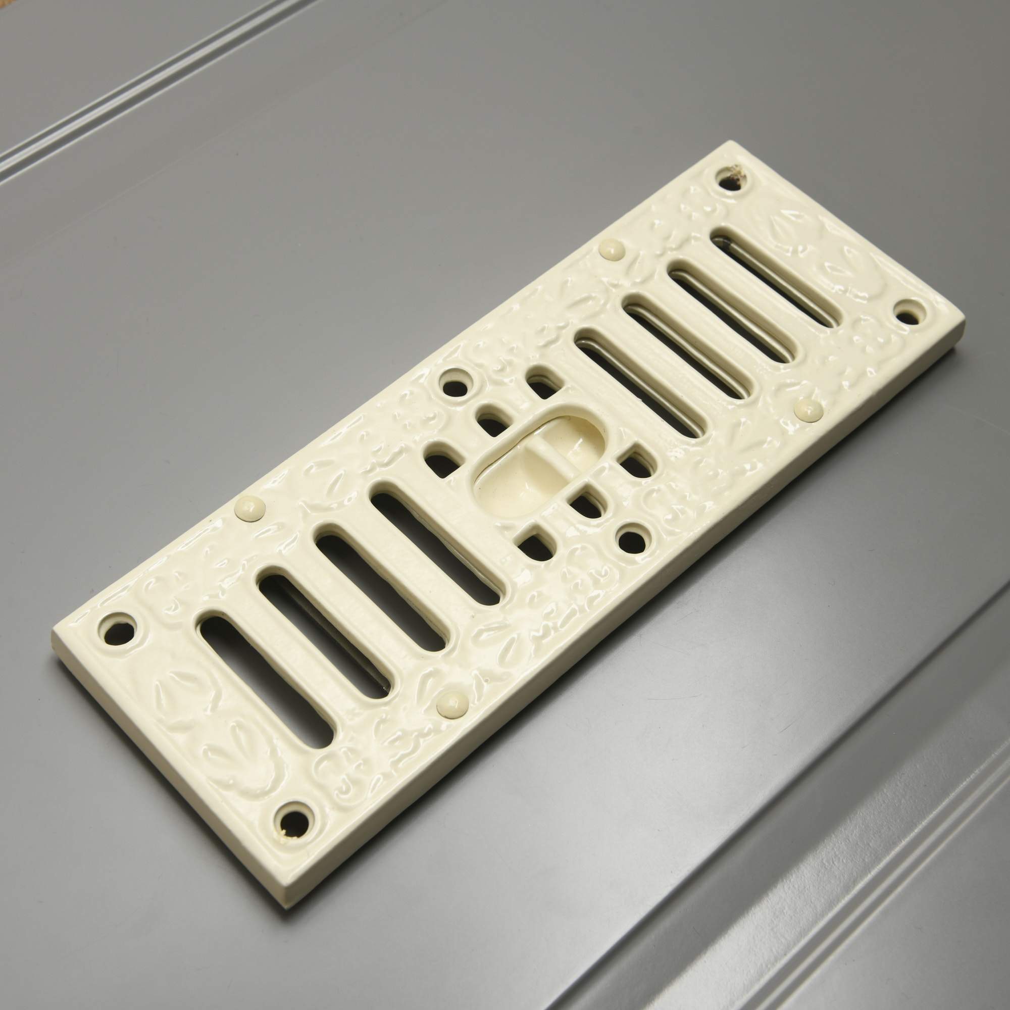 Cream Kenrick Hit & Miss Air Vent · 9 x 3 Inch ·-Air Vents-Yester Home