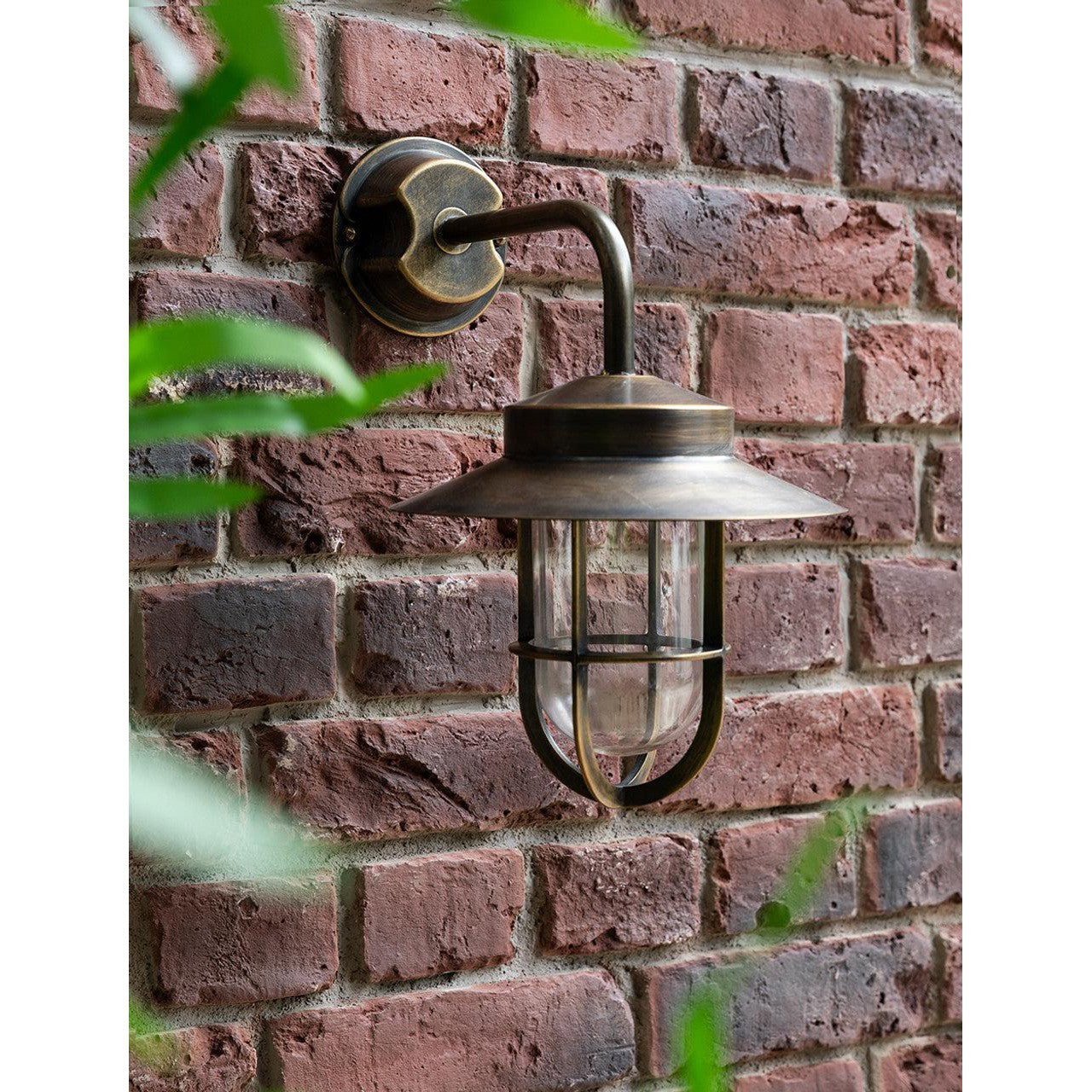Hanwell Wall Light | Antique Brass - Outdoor Lighting - Garden Trading - Yester Home
