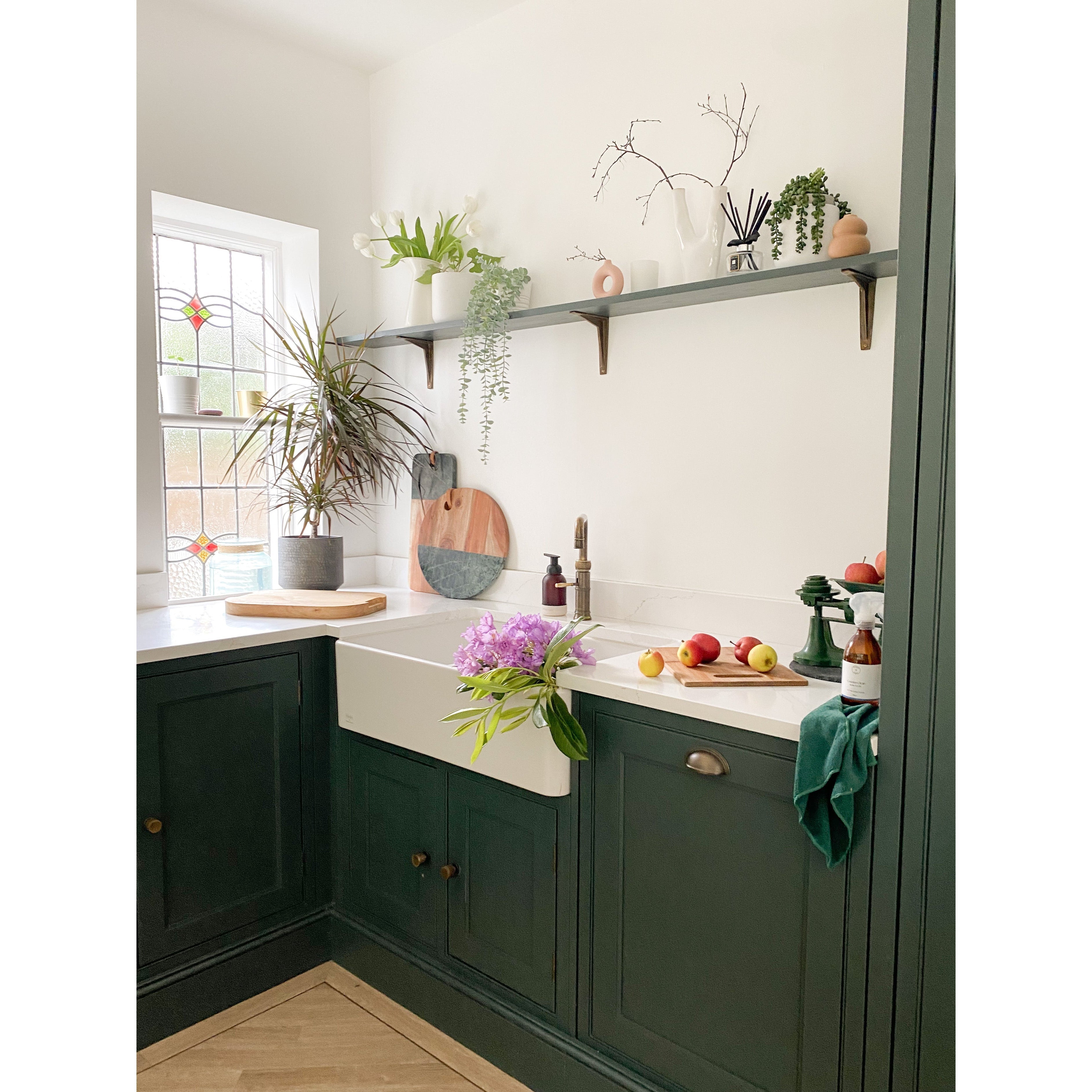 Heritage Solid Brass Shelf Bracket-Brass Shelf Brackets-Yester Home