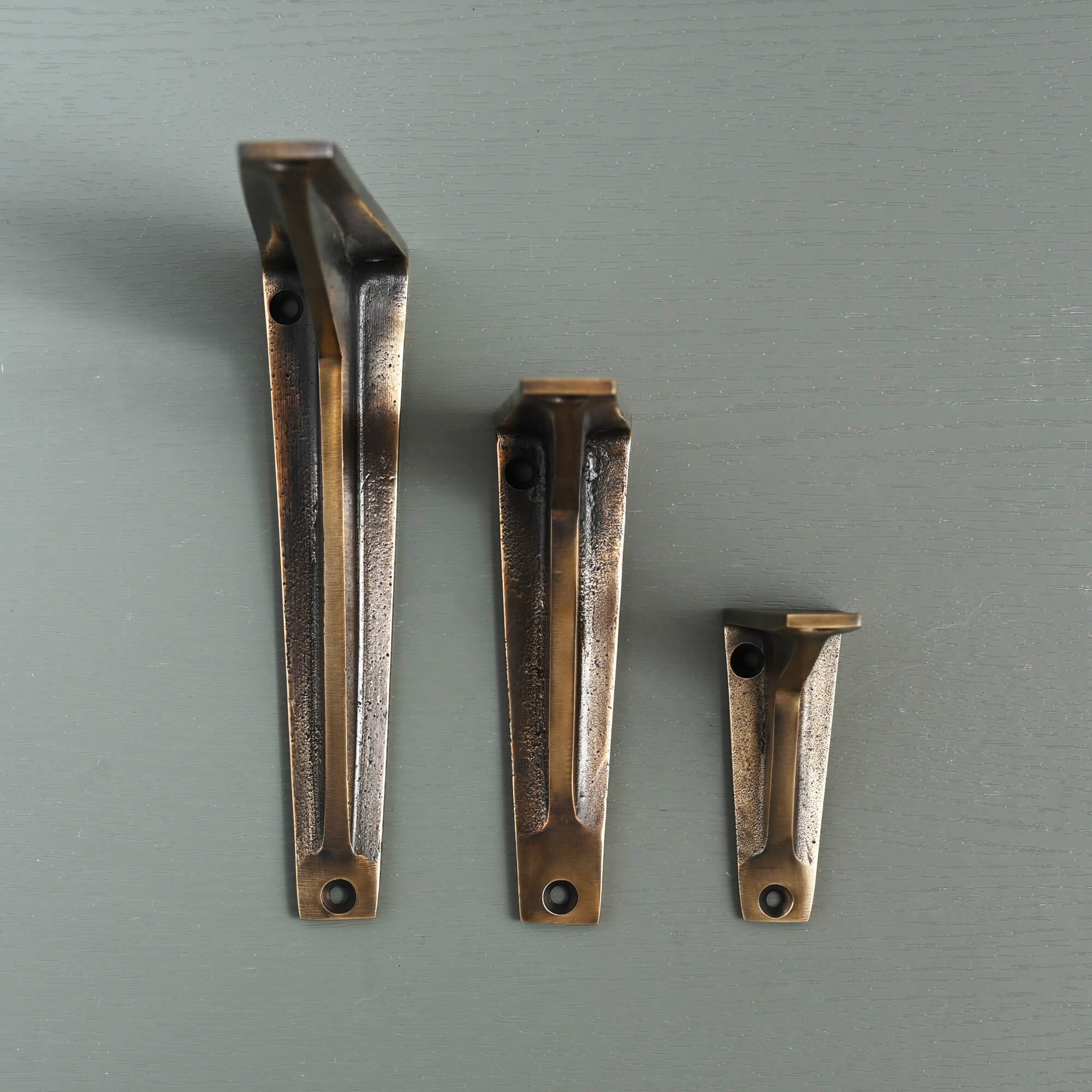Heritage Shelf Bracket | Aged Brass - Brass Shelf Brackets - Yester Home - Yester Home