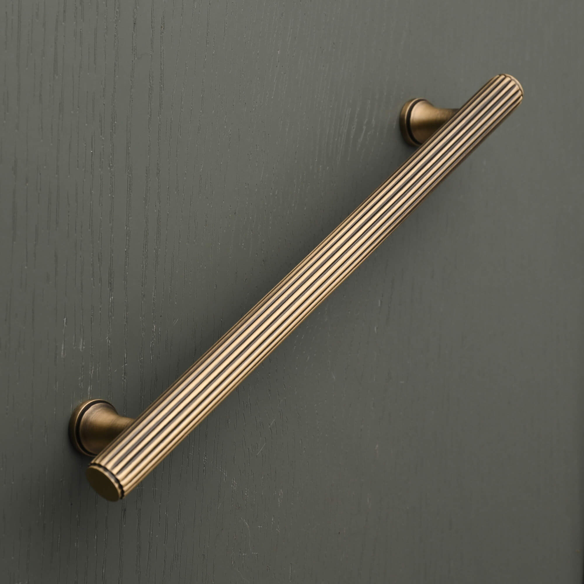 Claverley Cupboard Handles | Aged Brushed Brass - Cabinet Handles - Yester Home - Yester Home