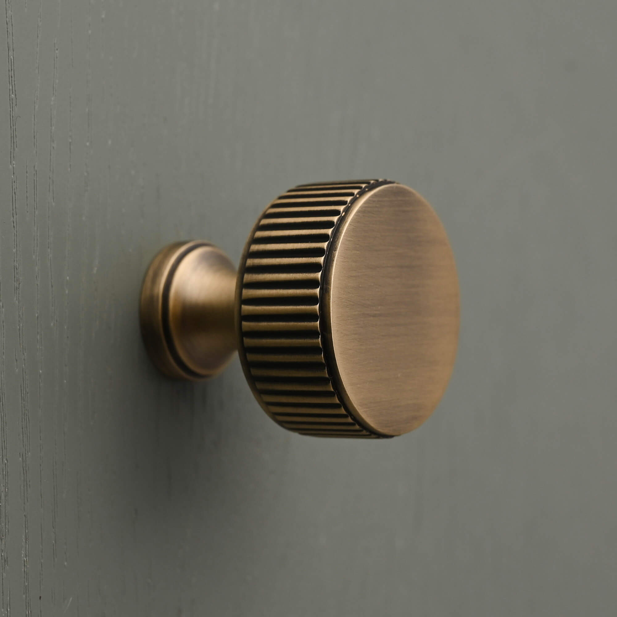Claverley Cupboard Handles | Aged Brushed Brass - Cabinet Handles - Yester Home - Yester Home