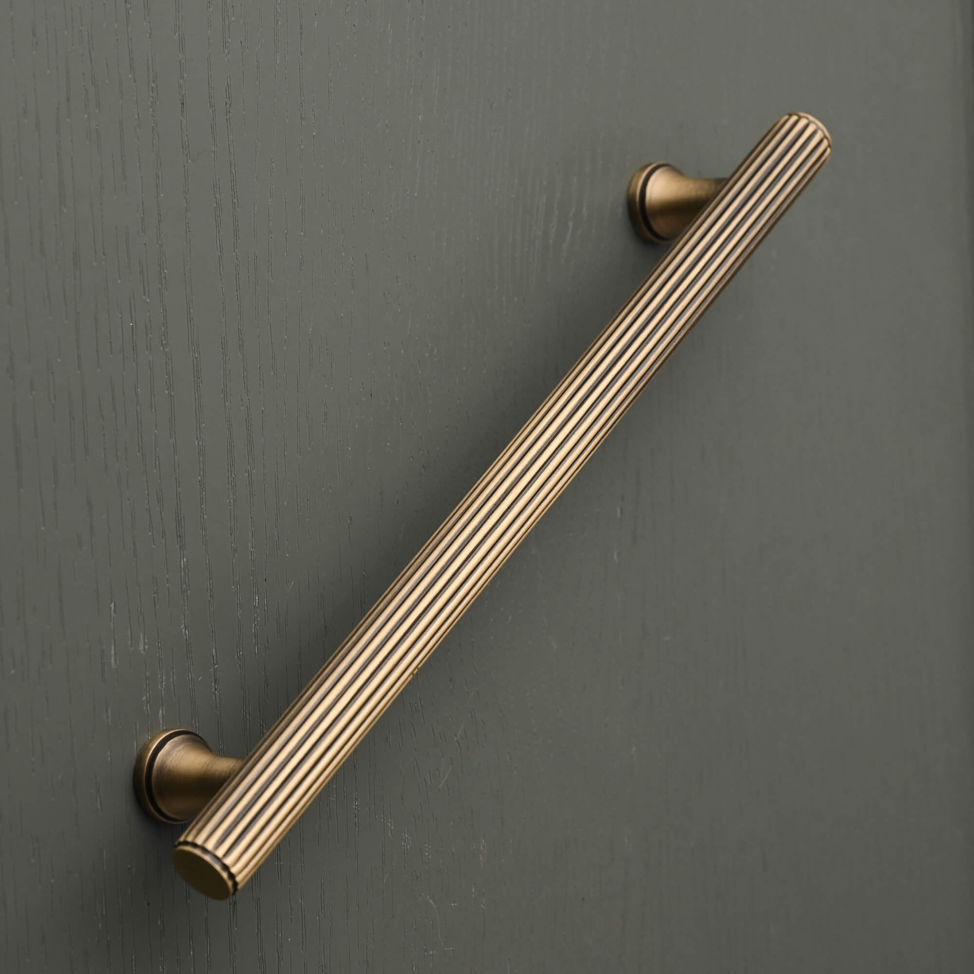 Claverley Cupboard Handles | Aged Brushed Brass - Cabinet Handles - Yester Home - Yester Home
