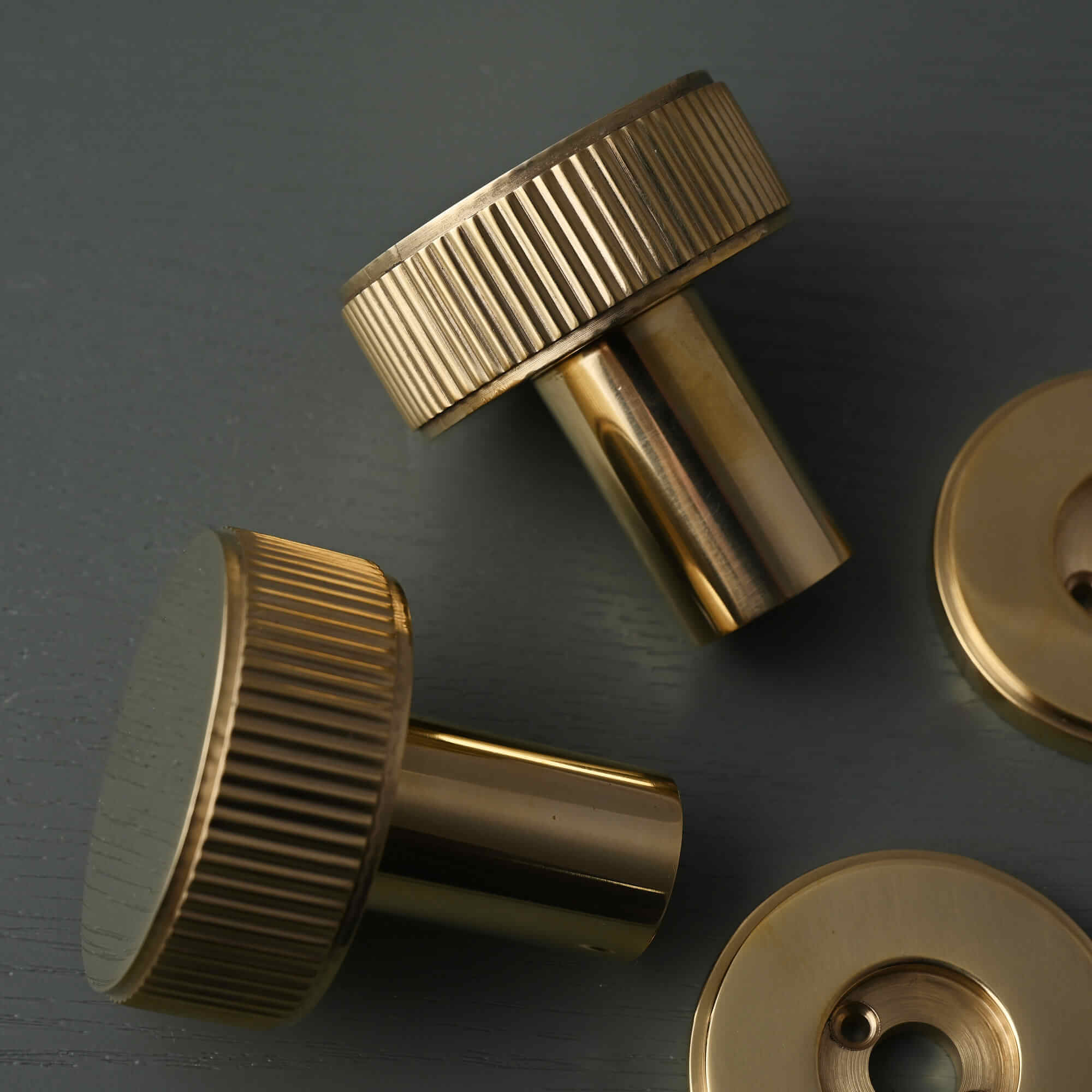 Luxe Claverley Round Solid Brass Door Knobs - Door Knobs - Yester Home - Yester Home