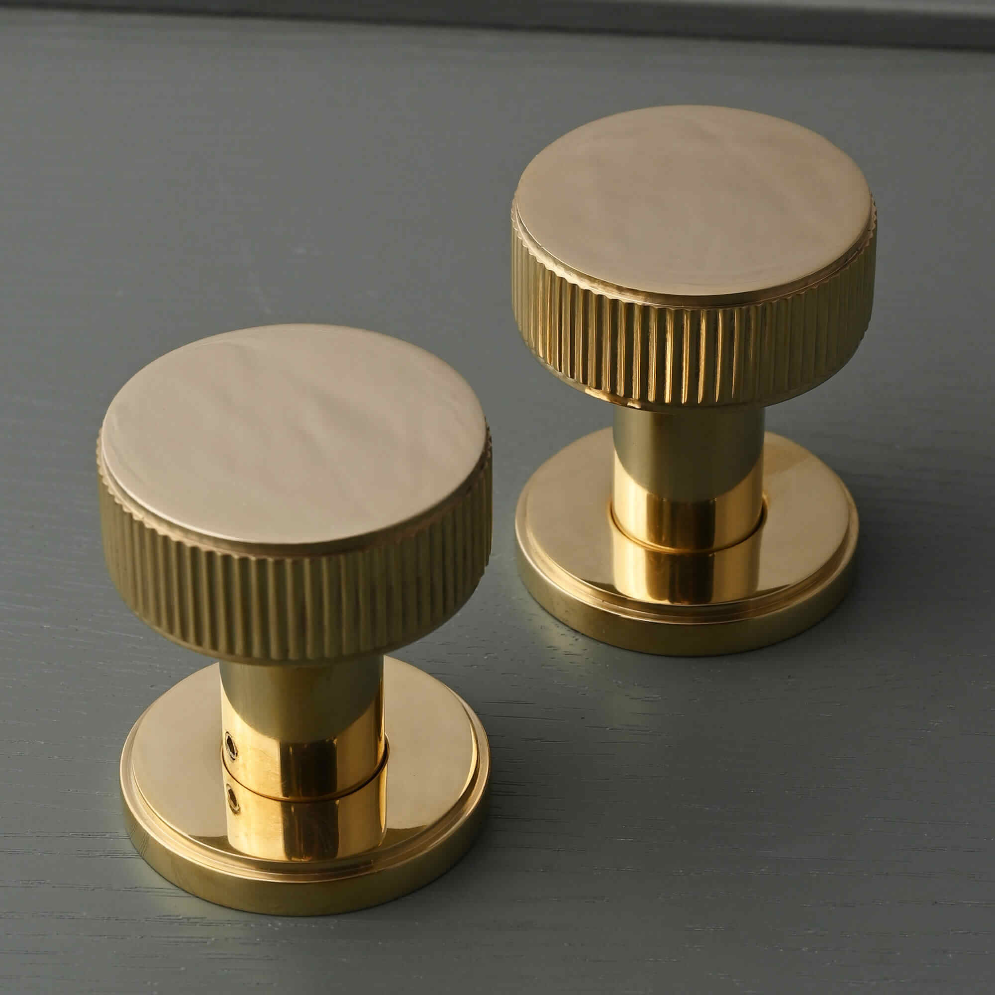 Luxe Claverley Round Solid Brass Door Knobs - Door Knobs - Yester Home - Yester Home