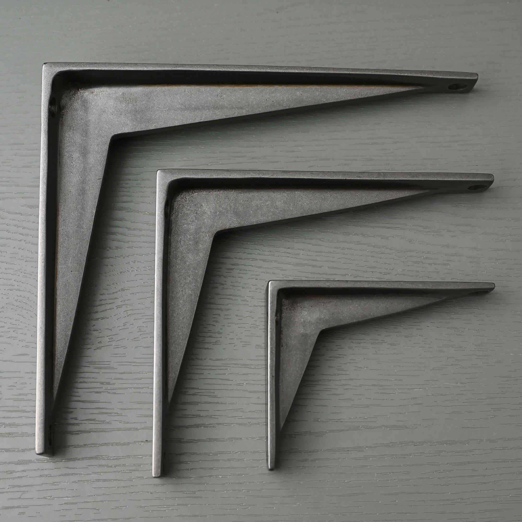 Heritage Shelf Bracket | Iron - Shelf Brackets - Yester Home - Yester Home