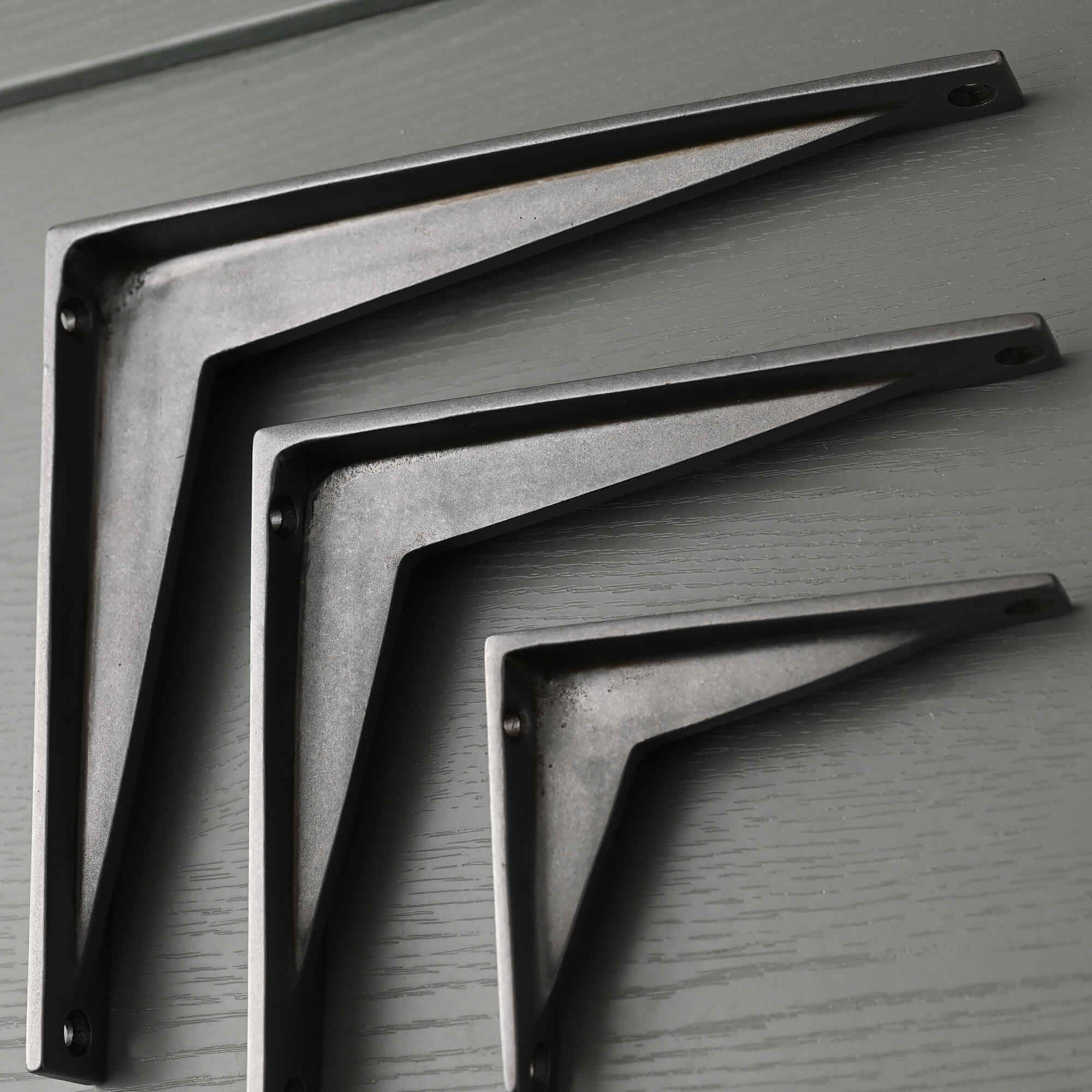 Heritage Shelf Bracket | Iron - Shelf Brackets - Yester Home - Yester Home