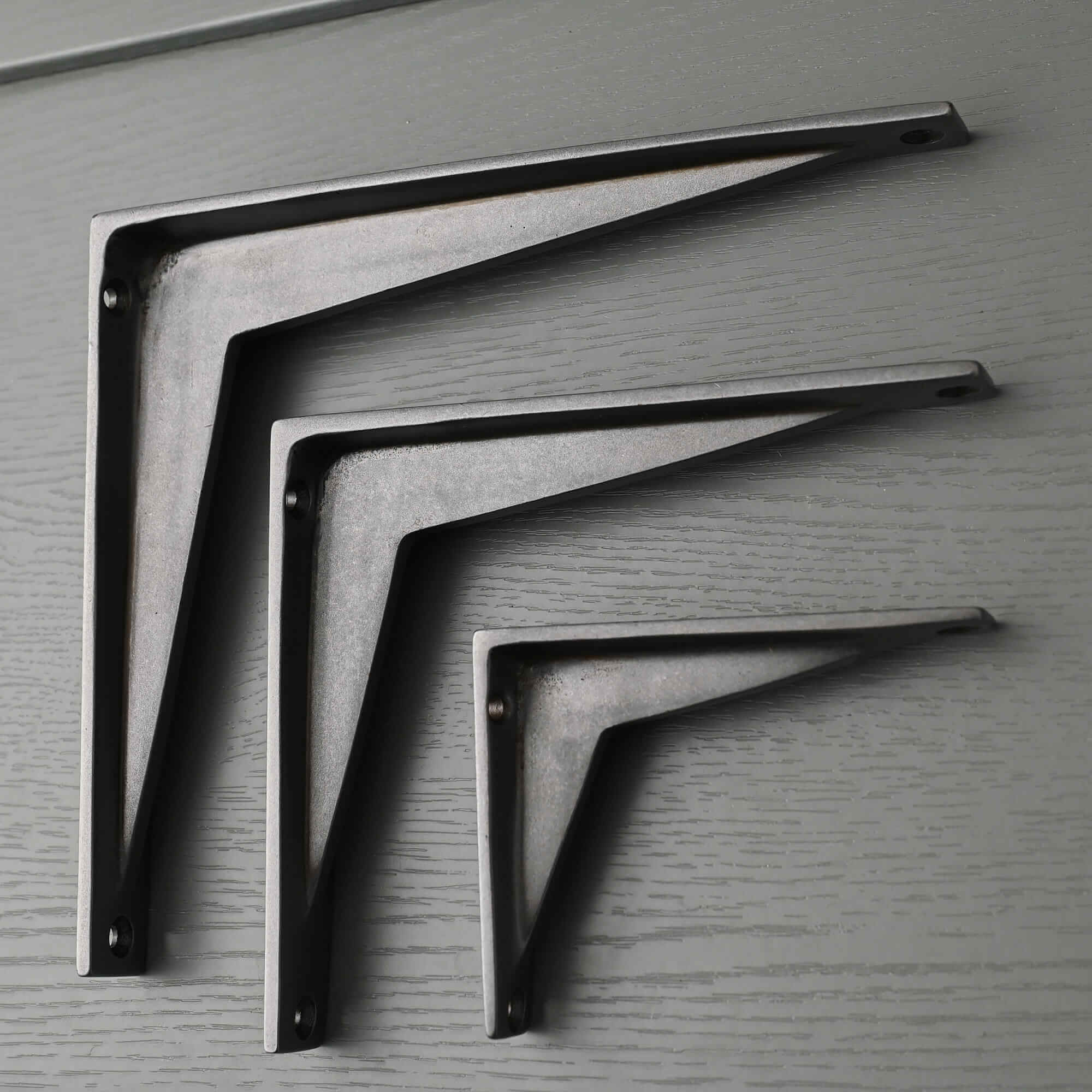 Heritage Shelf Bracket | Iron - Shelf Brackets - Yester Home - Yester Home