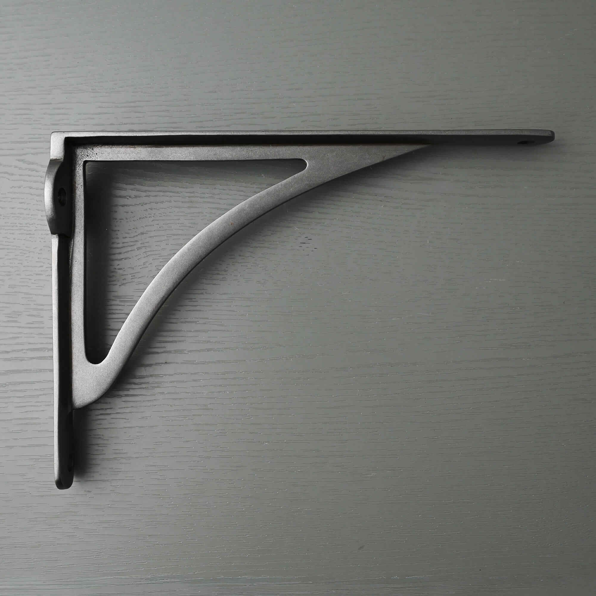 Ironbridge Iron Shelf Brackets | 4.5/6/7/8/10" - Brass Shelf Brackets - Yester Home - Yester Home