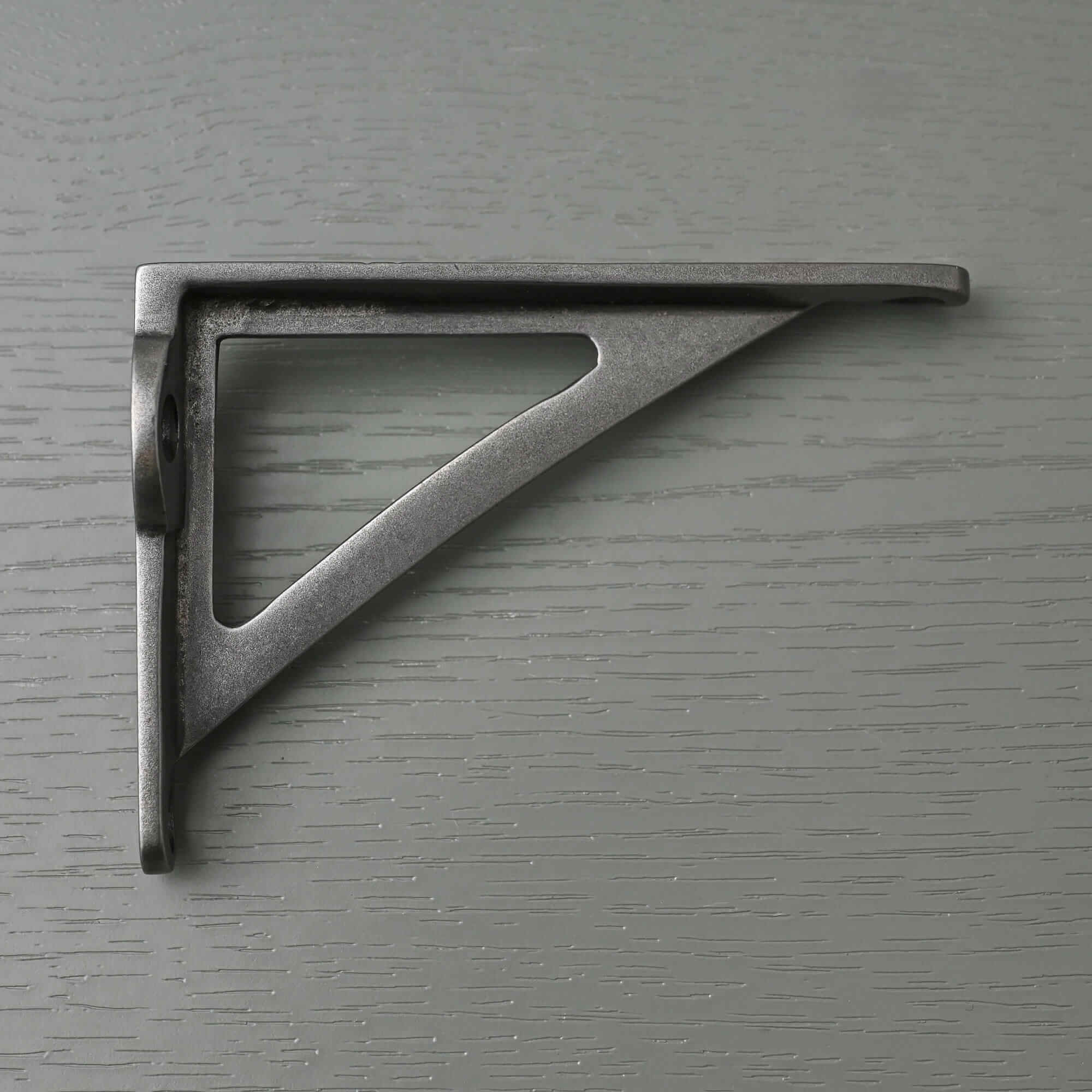 Ironbridge Iron Shelf Brackets | 4.5/6/7/8/10" - Brass Shelf Brackets - Yester Home - Yester Home