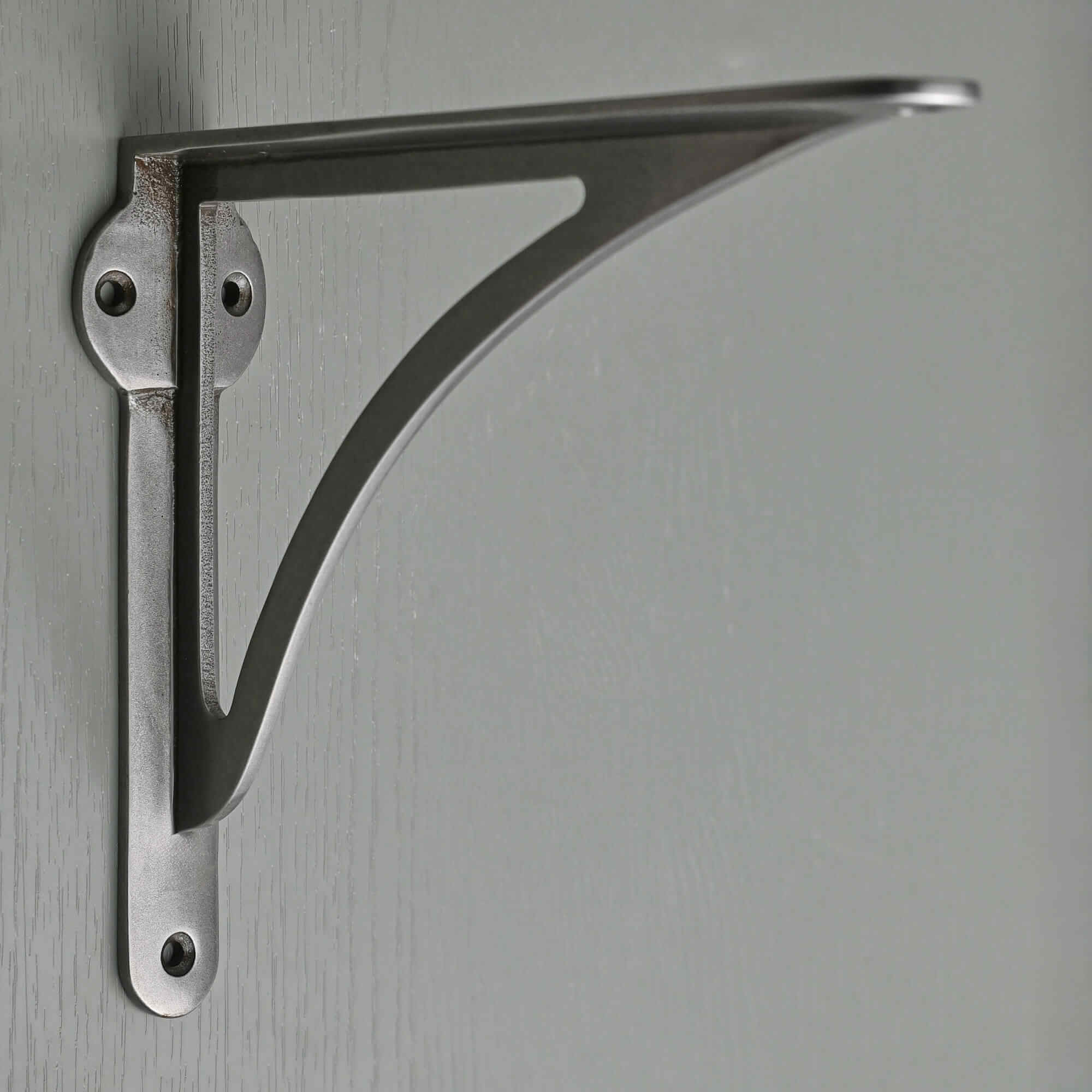 Ironbridge Iron Shelf Brackets | 4.5/6/7/8/10" - Brass Shelf Brackets - Yester Home - Yester Home