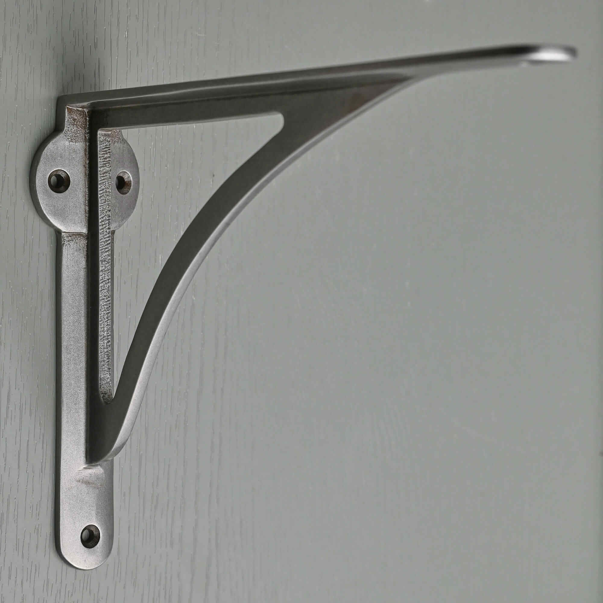 Ironbridge Iron Shelf Brackets | 4.5/6/7/8/10" - Brass Shelf Brackets - Yester Home - Yester Home
